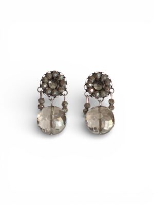 Metallic dangle drop studs